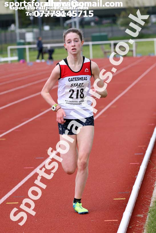 Womens under-17s 3000 metres, 2019 North Eastern Track and Field Champs., Middlesbrough. Photo:  David T. Hewitson/Sports for All Pics